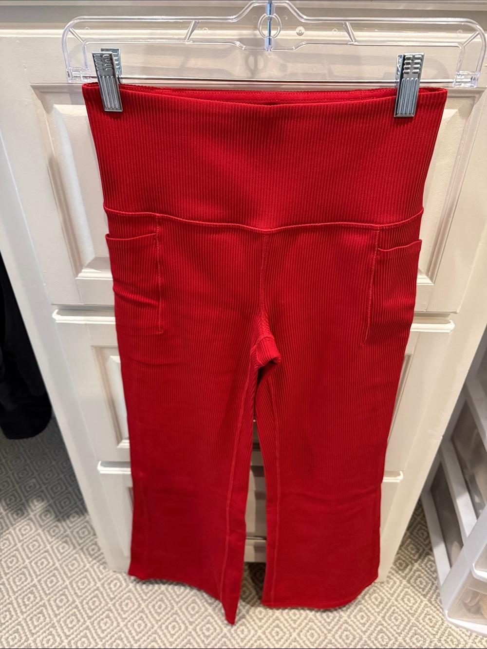 Athleta Small Salutation Stash Flare ribbed dark red yoga pants 28” inseam